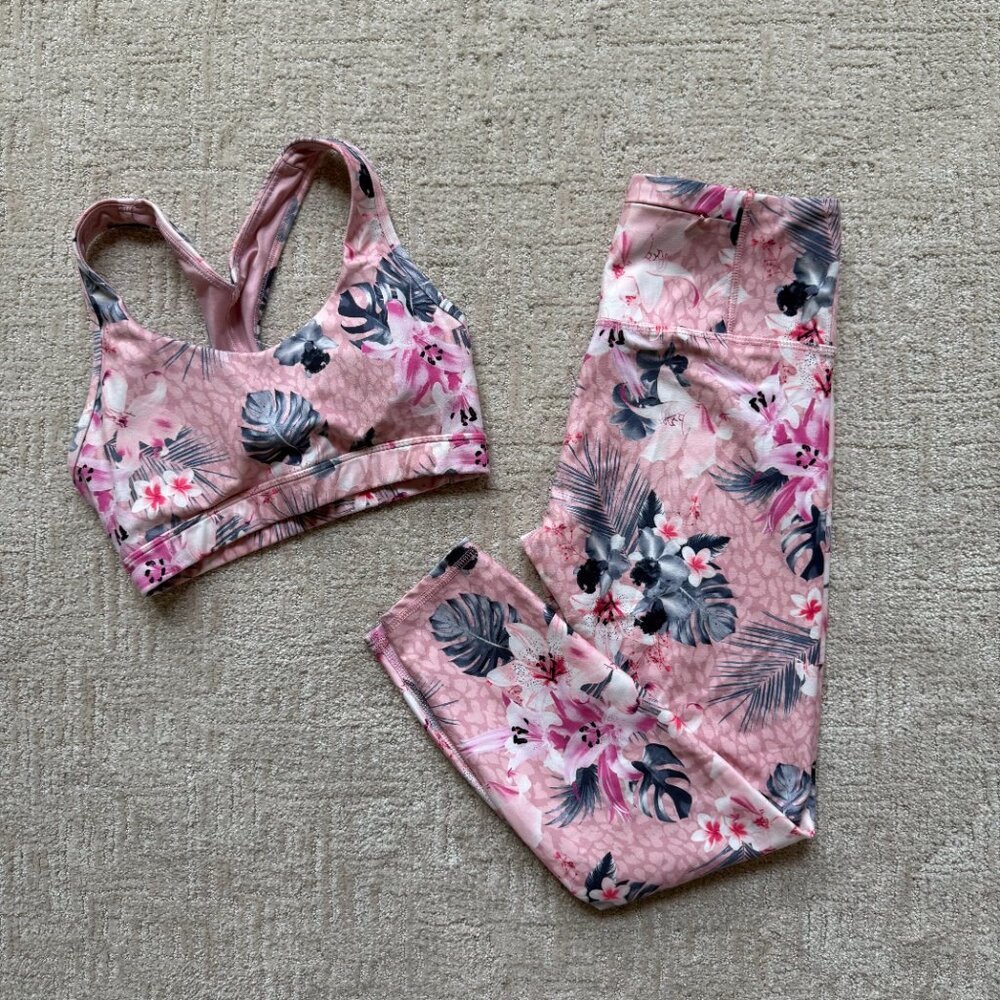 Marika Matching Sports Bra and Leggings Set in Tropical Pink